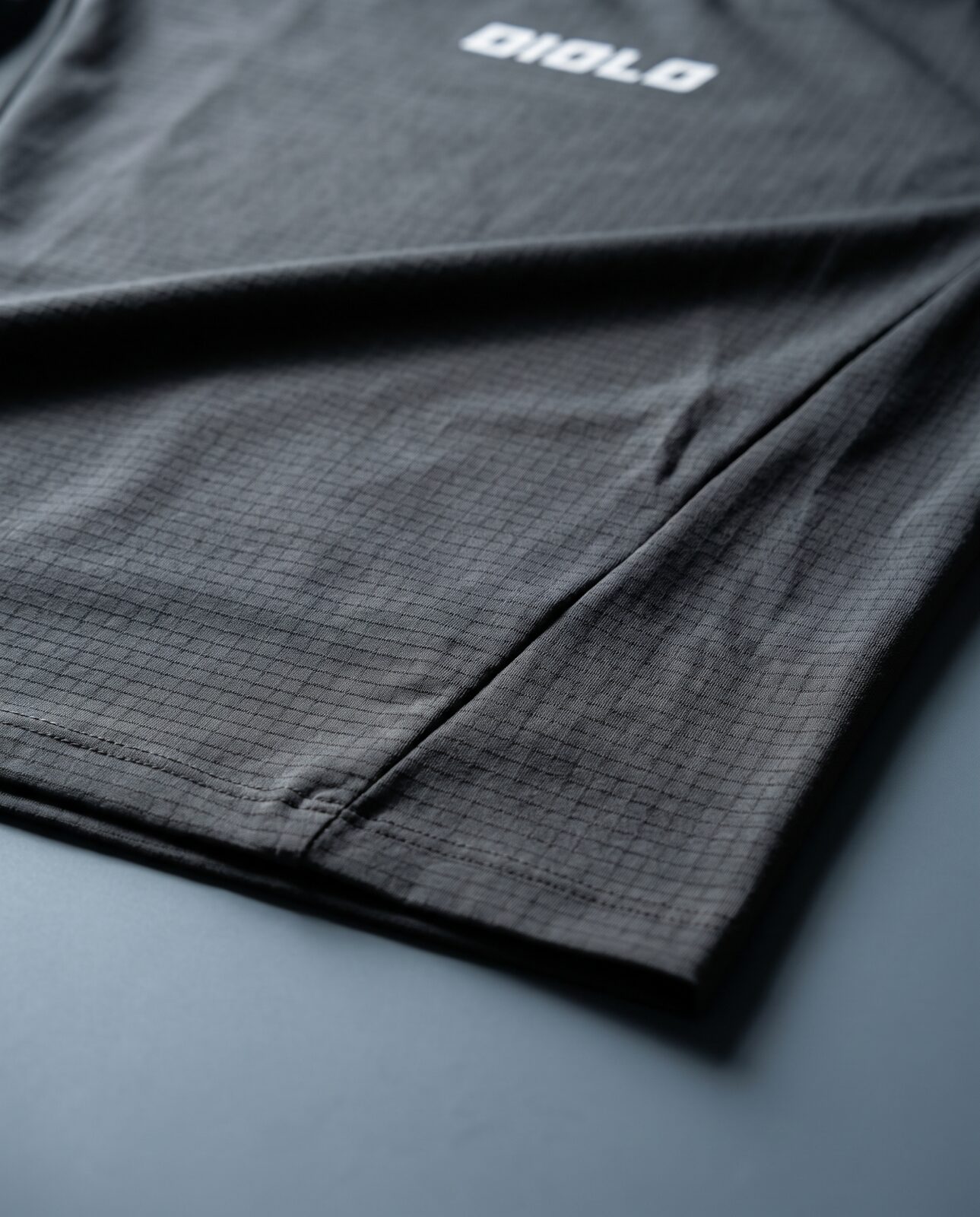 Kinetic Tee - Grey - view 4